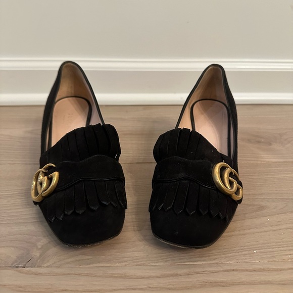 Gucci Black Heels with Gold GG Emblem - Picture 5 of 6
